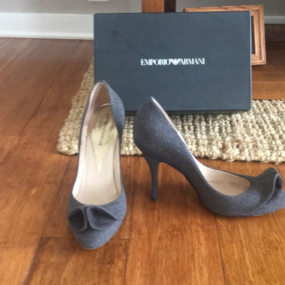 Beautiful Emporio Armani Pumps!! - Picture 2 of 3